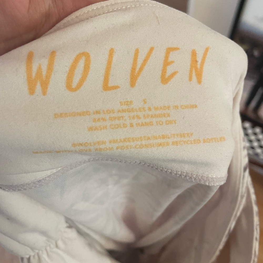 Wolven size 4 yoga pants